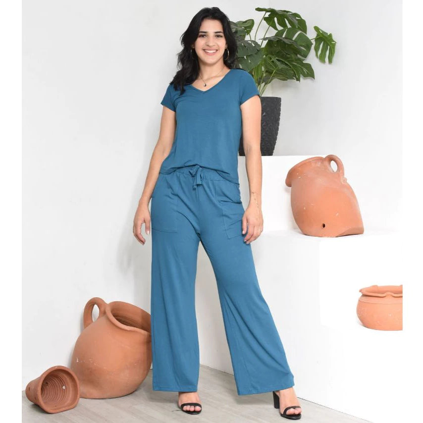Conjunto Serena™ em Viscolycra com Calça Pantalona e Blusa Gola V - imagem 10
