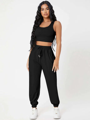 Conjunto Bella completo em modelagem que valoriza a silhueta feminina